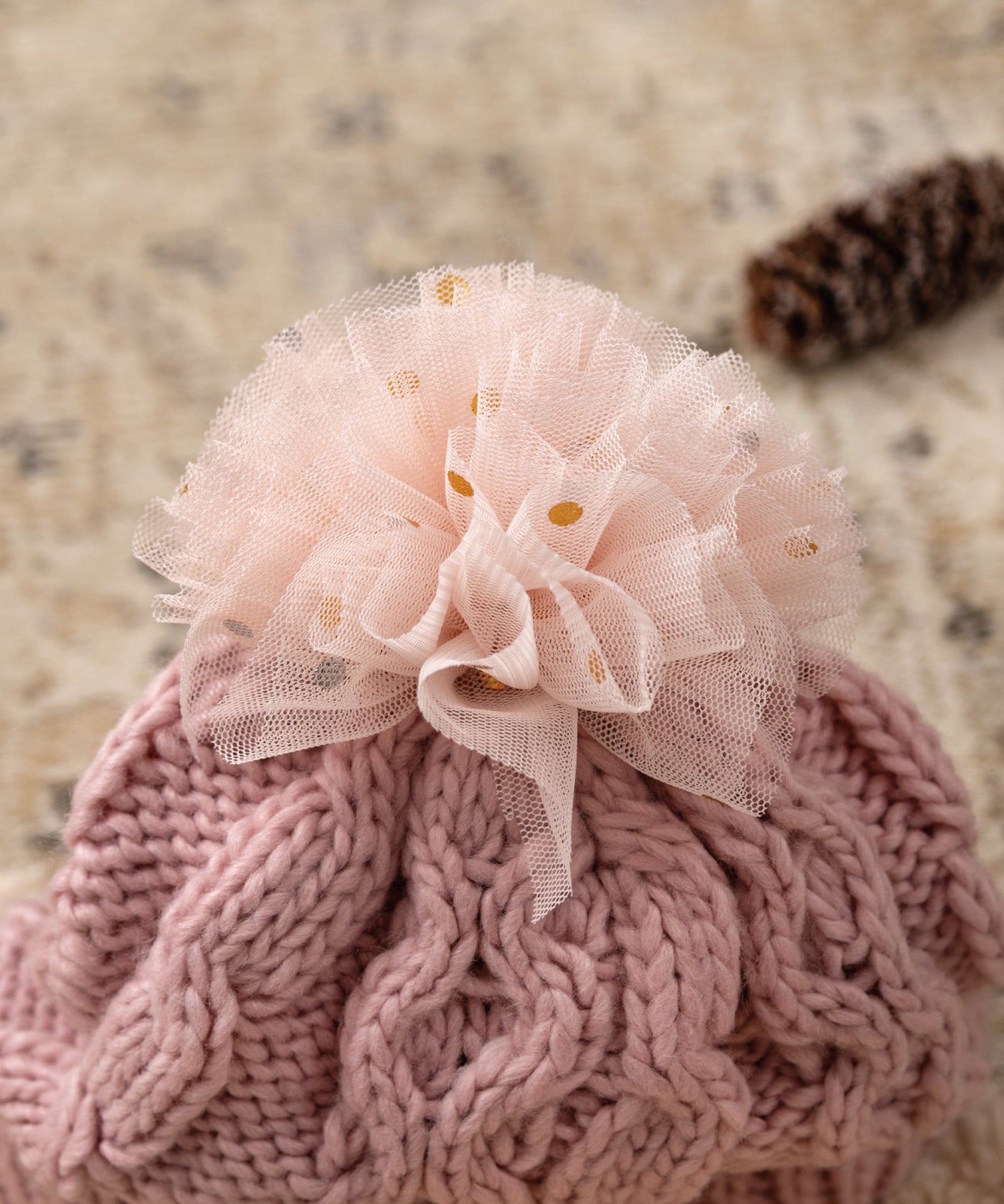 チュールポンポンニット帽