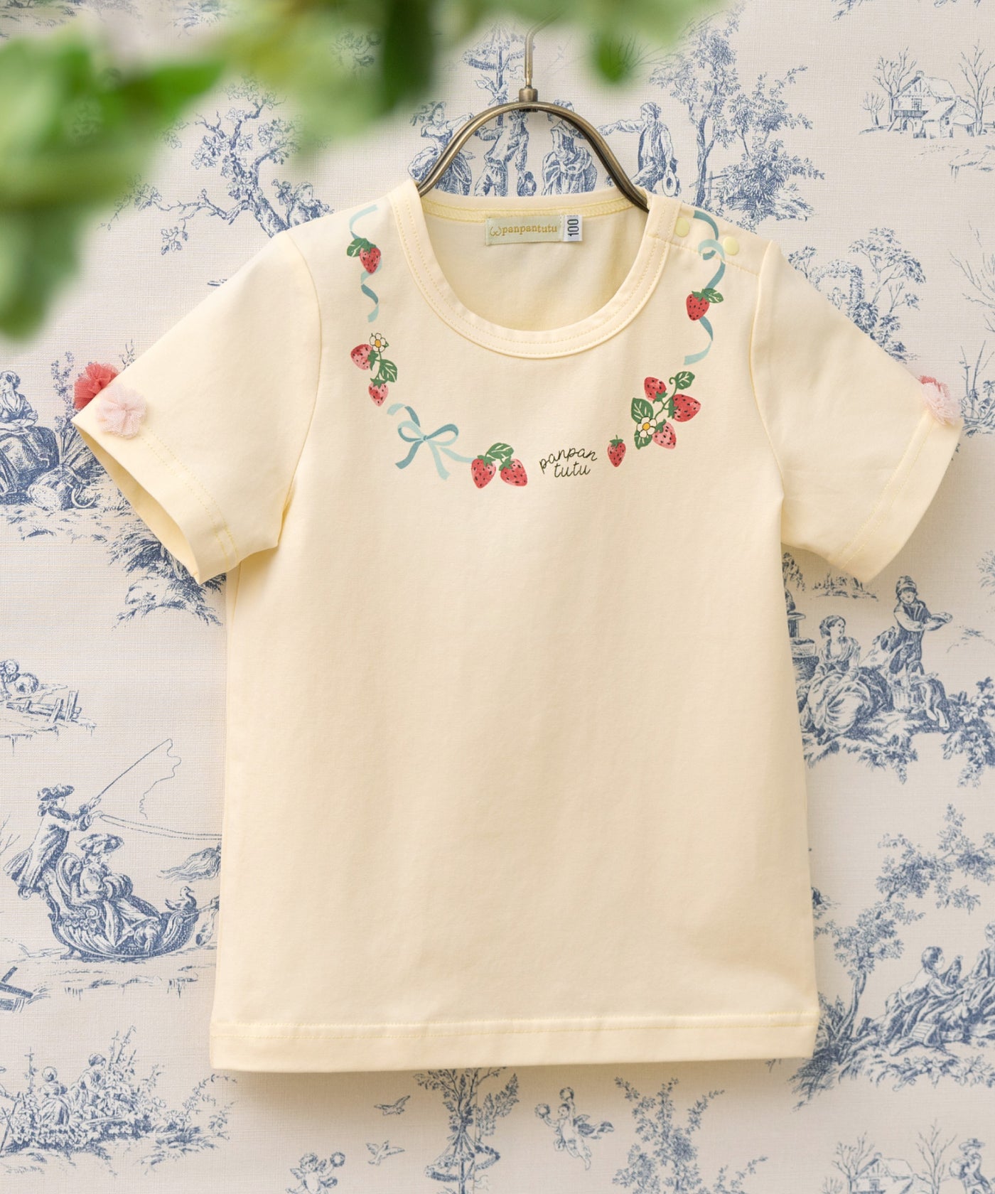 いちごネックレストップス(半袖)/クリームレモン