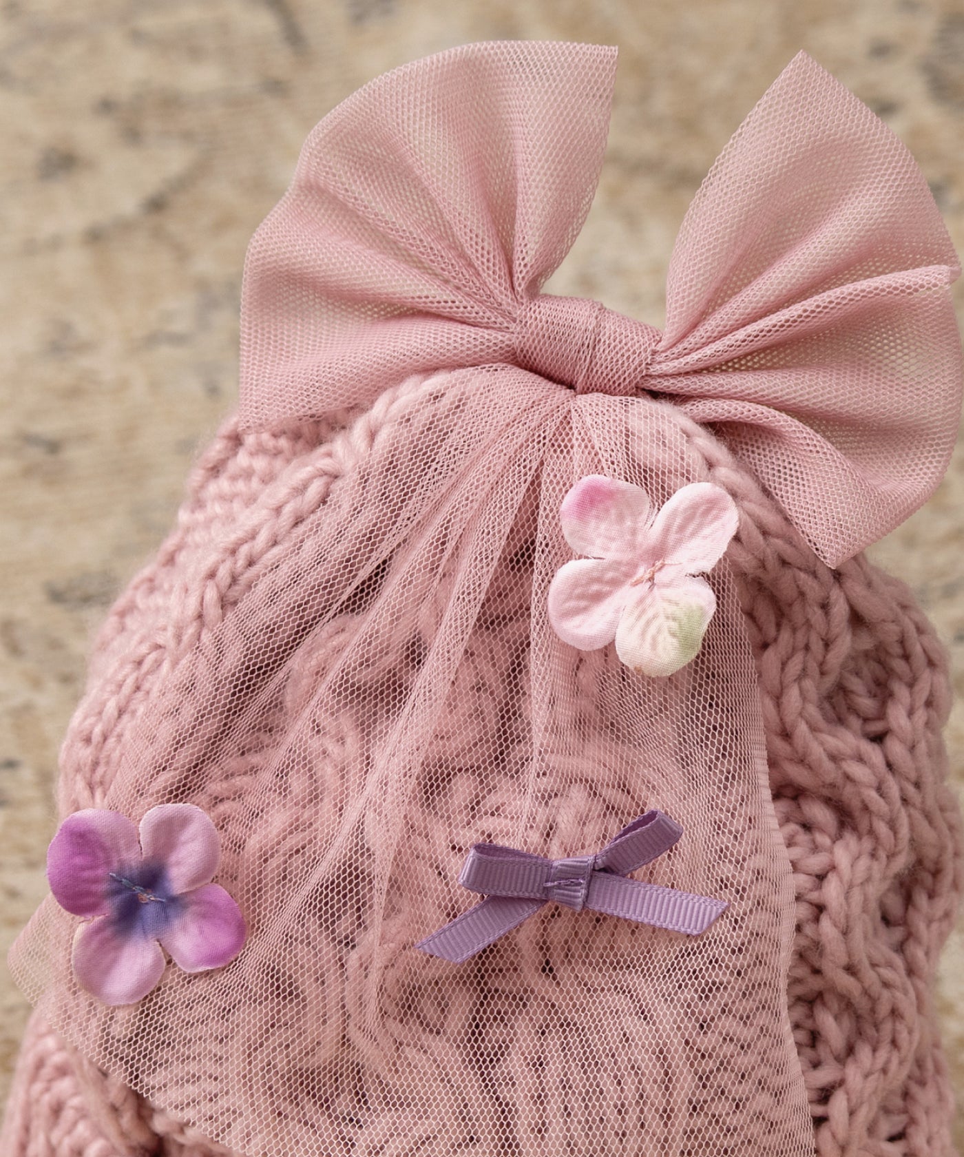 お花とリボンのニット帽