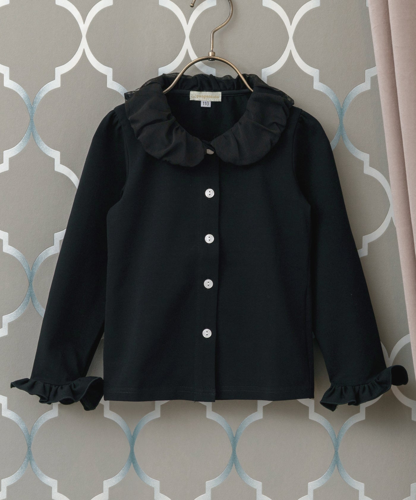 ふんわりえりのブラウス/ブラック