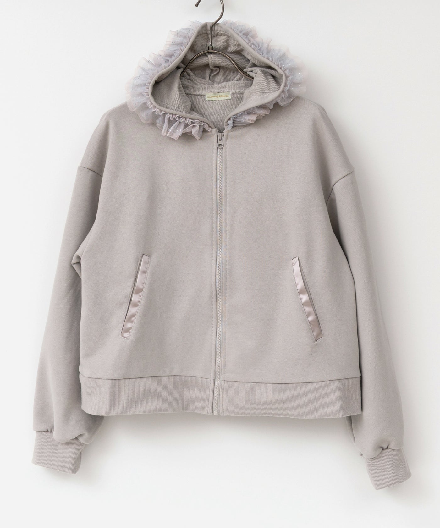 【ONLINE・直営限定】チュールラッフルパーカー(ママサイズ)
