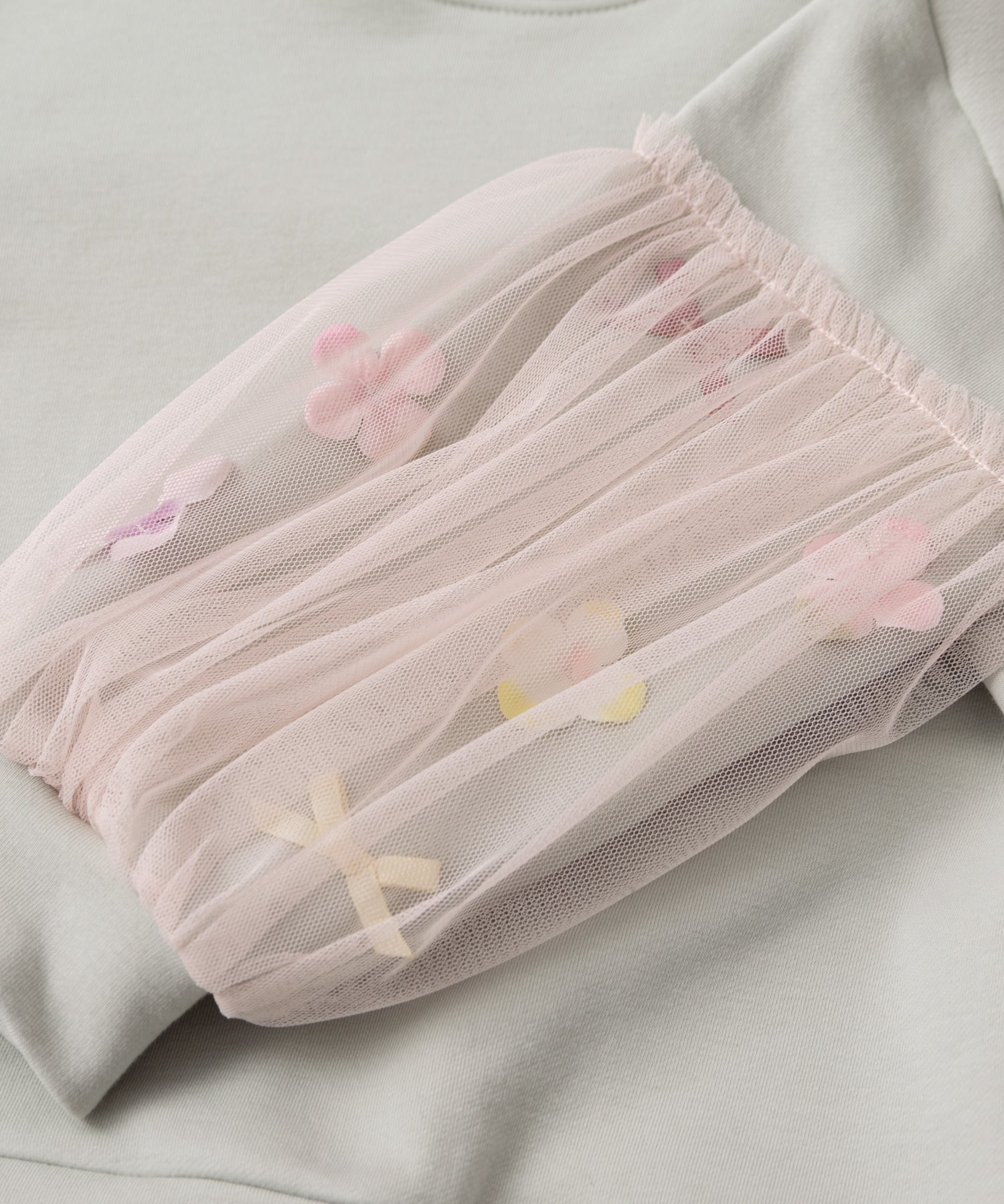 お花とリボンのバルーンスリーブスウェット/クリームミント