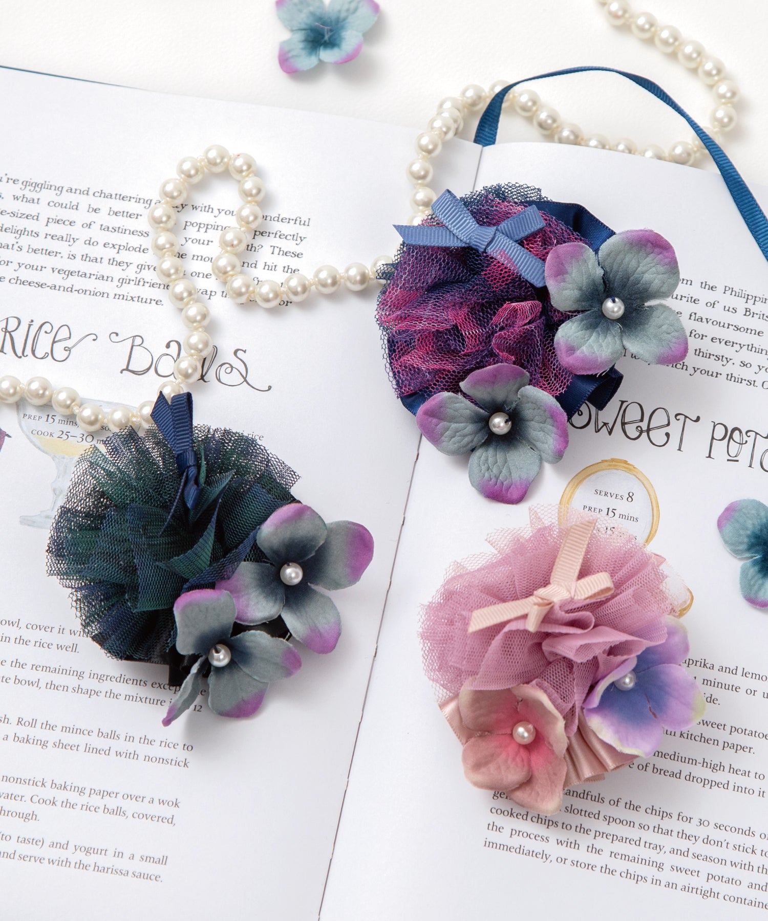 お花とリボンコサージュ